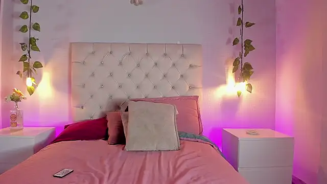 Isabella Flowers online show from 01-06-26, 08:02