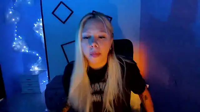 Snapshot of ConstansBlonde chatting on 09-22-25, 08:26 ConstansBlonde online show from 09-22-25, 08:26