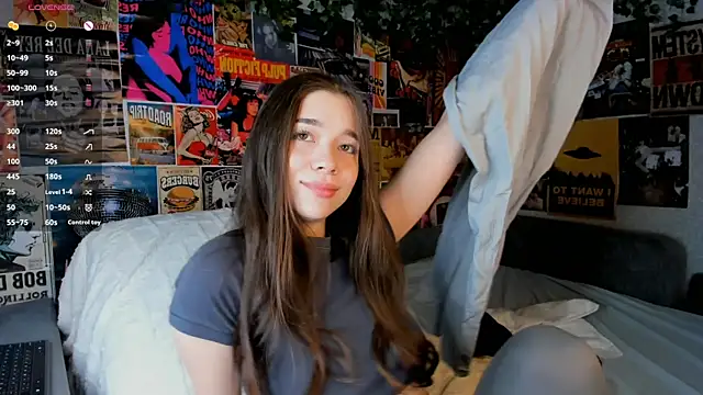 Snapshot of Butterflys1268 chatting on 03-13-25, 09:37 Butterflys1268 online show from 03-13-25, 09:37