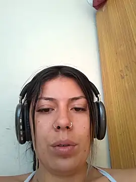 Snapshot of Sweel_Leyva18 chatting on 09-23-25, 12:45 Sweel Leyva18 online show from 09-23-25, 12:45