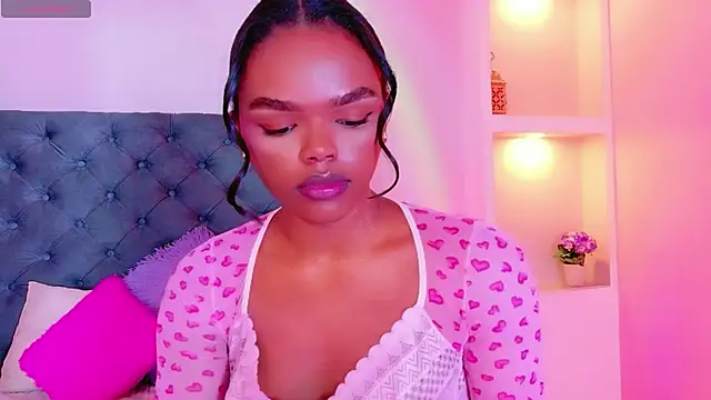 CamiEstrada online show from 01-11-26, 06:48