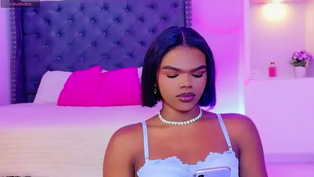 CamiEstrada online show from 11-02-25, 12:59