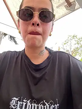 Mae Henao9 online show from 02-06-26, 05:53