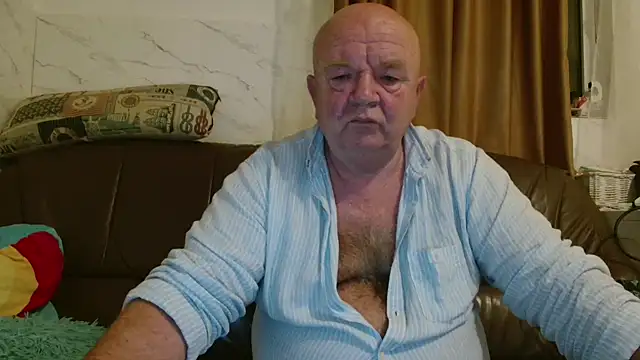 fullballs6 online show from 12-18-25, 03:55