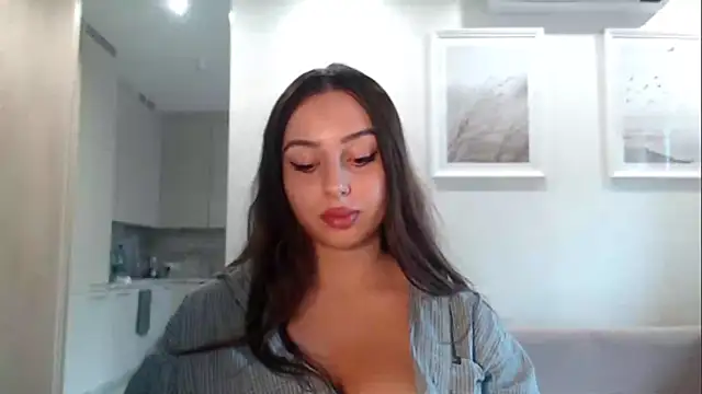 courtneyPerfect online show from 09-23-25, 01:51