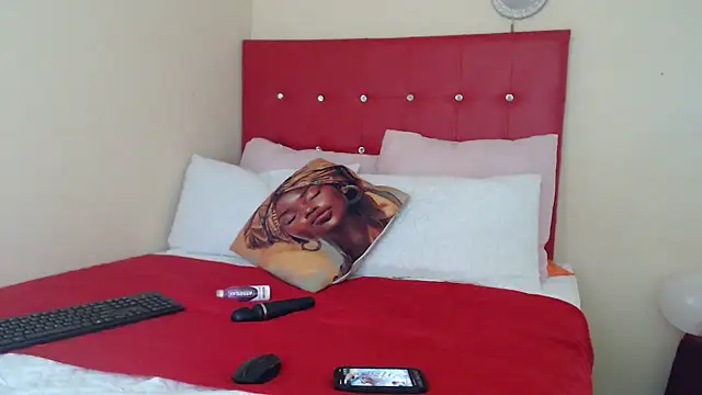 Foxybrownxx1 online show from 02-14-26, 08:03