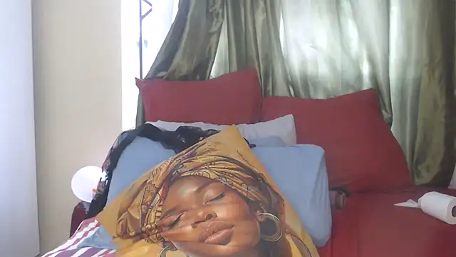 Foxybrownxx1 online show from 03-17-26, 04:37