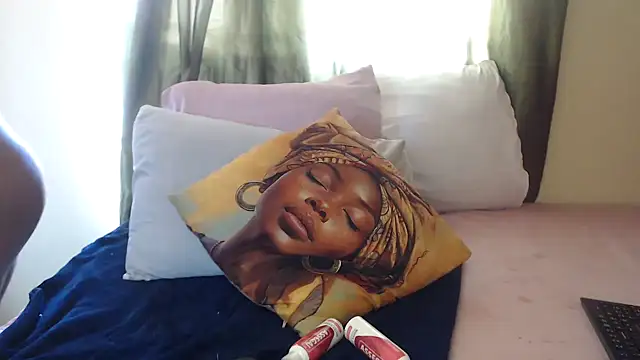 Foxybrownxx1 online show from 02-07-26, 08:00