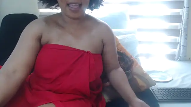 Snapshot of Foxybrownxx1 chatting on 06-29-26, 08:10 Foxybrownxx1 online show from 06-29-26, 08:10
