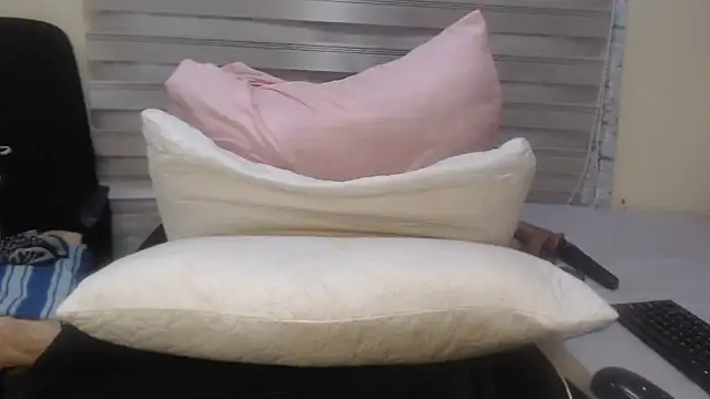 Snapshot of Foxybrownxx1 chatting on 07-16-26, 08:50 Foxybrownxx1 online show from 07-16-26, 08:50