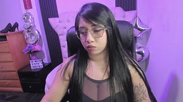 Snapshot of Sexy_cristall_ chatting on 05-05-26, 08:23 Sexy cristall online show from 05-05-26, 08:23
