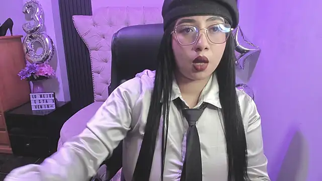 Sexy cristall  online show from 05-07-26, 10:13