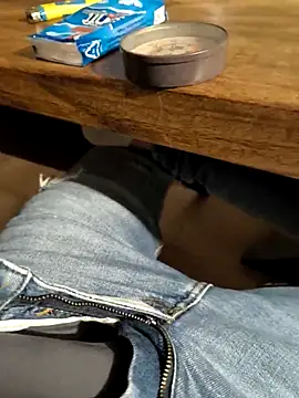 Snapshot of Kevoon991 chatting on 03-04-25, 07:01 Kevoon991 online show from 03-04-25, 07:01