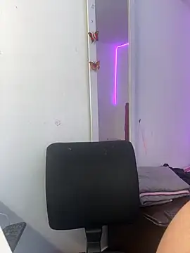 nix white online show from 11-06-25, 02:04