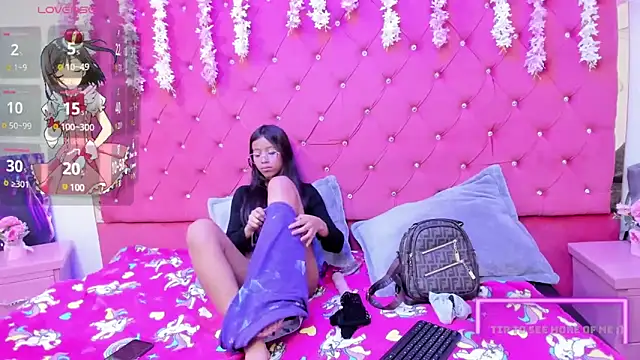 Snapshot of SamaraPrice69 chatting on 03-21-25, 07:13 SamaraPrice69 online show from 03-21-25, 07:13