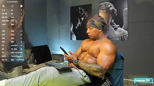 Snapshot of bradley_smith chatting on 05-16-26, 10:58 bradley smith online show from 05-16-26, 10:58
