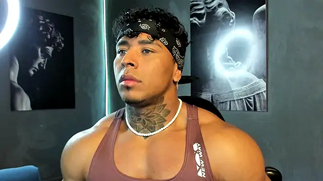 bradley smith online show from 10-24-25, 03:49