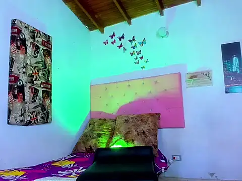 Ambarhilton online show from 10-30-25, 12:20