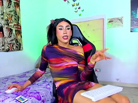 Ambarhilton online show from 11-19-25, 02:22