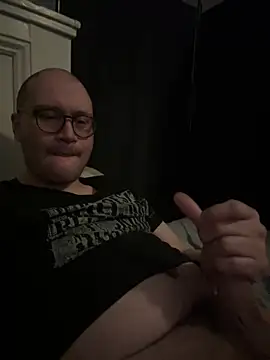 chicostick413 online show from 04-01-26, 04:04