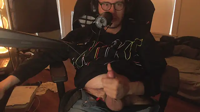 chicostick413 online show from 11-02-25, 06:13