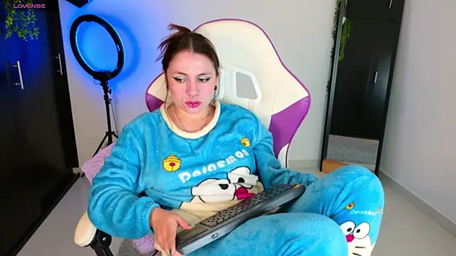 GilaKat online show from 10-13-25, 05:42