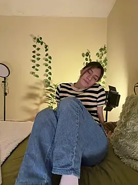 Snapshot of Bckystonee chatting on 02-10-26, 12:37 Bckystonee online show from 02-10-26, 12:37