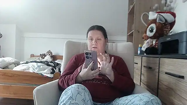 Snapshot of ReifeVenna chatting on 01-15-26, 02:42 ReifeVenna online show from 01-15-26, 02:42