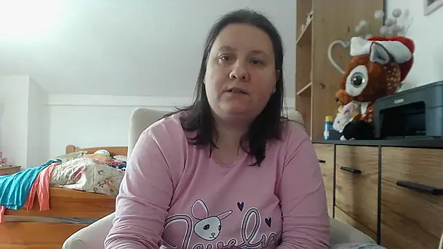 Snapshot of ReifeVenna chatting on 01-07-26, 08:52 ReifeVenna online show from 01-07-26, 08:52