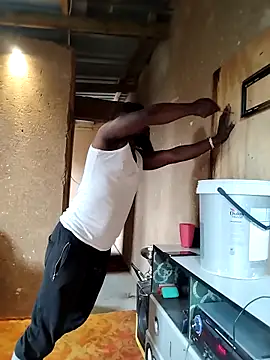 Chocolate factory man online show from 11-24-25, 08:03