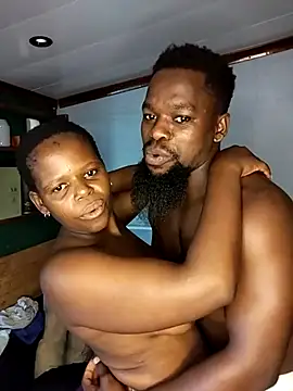 Snapshot of Chocolate_factory_man chatting on 03-10-25, 08:06 Chocolate factory man online show from 03-10-25, 08:06