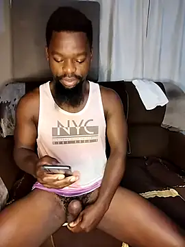 Snapshot of Chocolate_factory_man chatting on 09-16-25, 03:29 Chocolate factory man online show from 09-16-25, 03:29