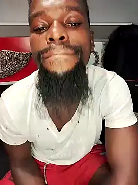 Snapshot of Chocolate_factory_man chatting on 02-16-25, 10:00 Chocolate factory man online show from 02-16-25, 10:00