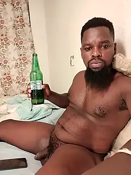 Snapshot of Chocolate_factory_man chatting on 02-19-26, 10:18 Chocolate factory man online show from 02-19-26, 10:18