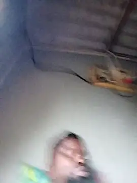 Snapshot of Chocolate_factory_man chatting on 10-03-25, 04:03 Chocolate factory man online show from 10-03-25, 04:03