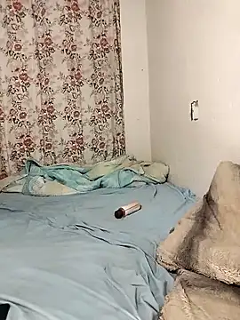 Snapshot of Chocolate_factory_man chatting on 02-21-26, 12:23 Chocolate factory man online show from 02-21-26, 12:23