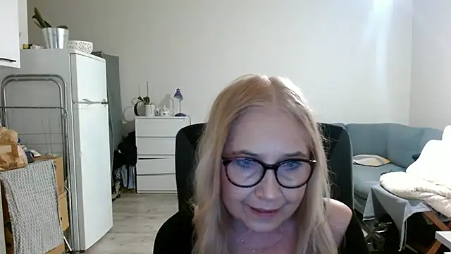 Snapshot of sofia_xkiss chatting on 02-26-25, 02:49 sofia xkiss online show from 02-26-25, 02:49