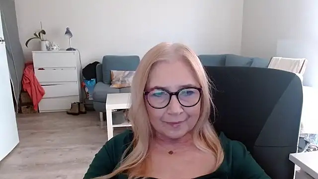 Snapshot of sofia_xkiss chatting on 02-17-25, 07:47 sofia xkiss online show from 02-17-25, 07:47