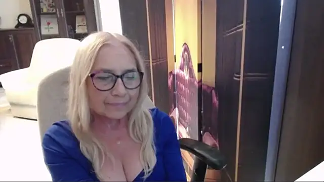 sofia xkiss online show from 07-12-26, 01:45