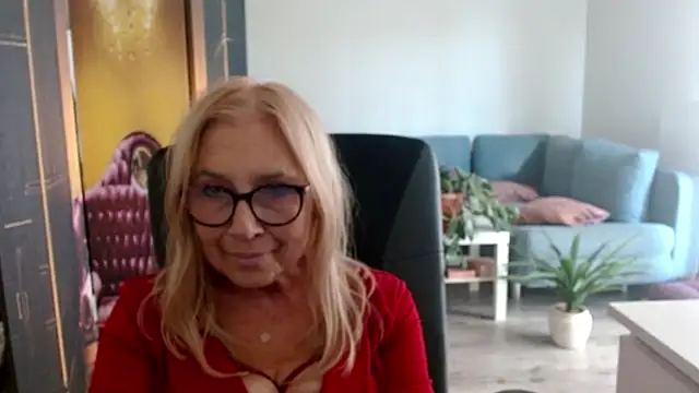 Snapshot of sofia_xkiss chatting on 10-02-25, 01:47 sofia xkiss online show from 10-02-25, 01:47