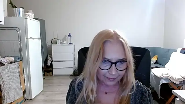 Snapshot of sofia_xkiss chatting on 03-02-25, 02:58 sofia xkiss online show from 03-02-25, 02:58
