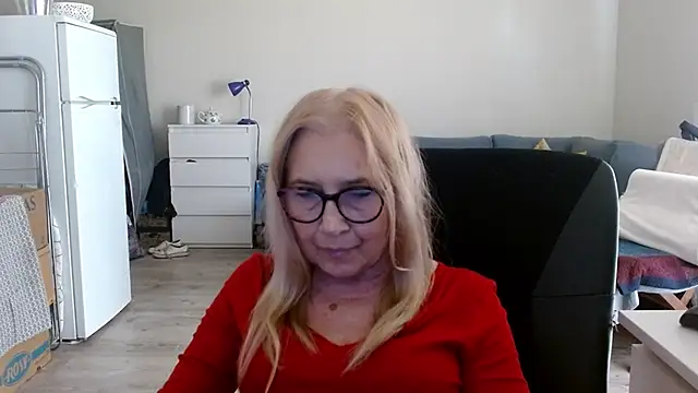 Snapshot of sofia_xkiss chatting on 03-21-25, 07:44 sofia xkiss online show from 03-21-25, 07:44