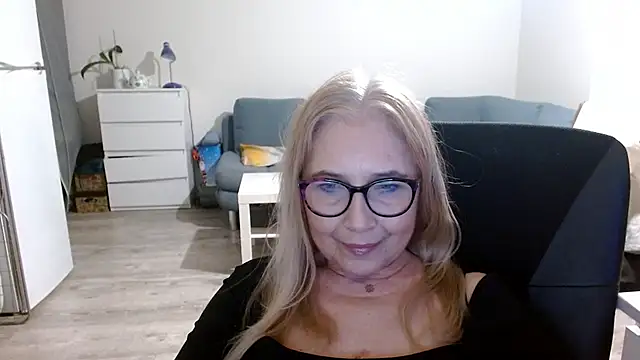 Snapshot of sofia_xkiss chatting on 02-13-25, 05:54 sofia xkiss online show from 02-13-25, 05:54