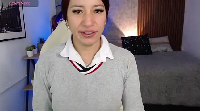 Snapshot of SofiaGomez420 chatting on 02-05-25, 01:54 SofiaGomez420 online show from 02-05-25, 01:54