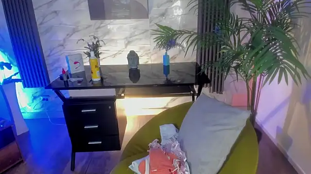 Snapshot of SofiaGomez420 chatting on 02-08-25, 12:50 SofiaGomez420 online show from 02-08-25, 12:50