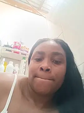 Snapshot of NicolVilla chatting on 05-19-26, 02:35 NicolVilla online show from 05-19-26, 02:35