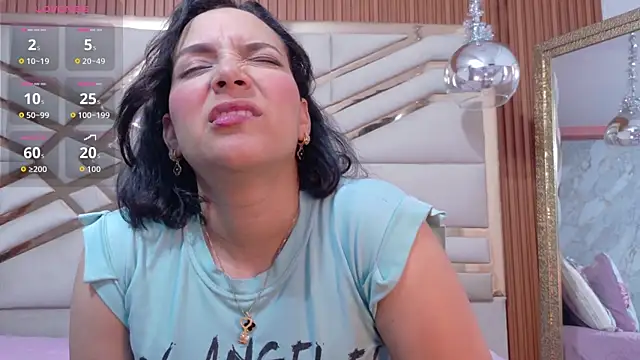 Sluttyandmature online show from 04-14-26, 12:54