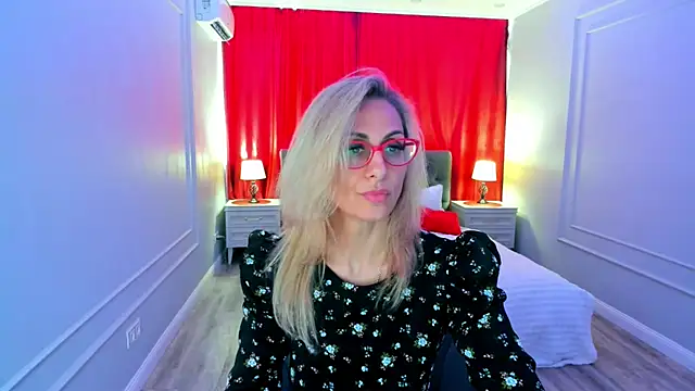 MuseOfStage online show from 04-10-26, 12:23