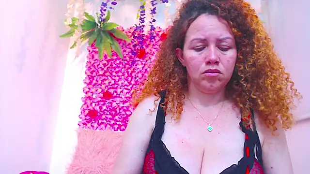 BLONDE SEXYHOT online show from 11-25-25, 01:50