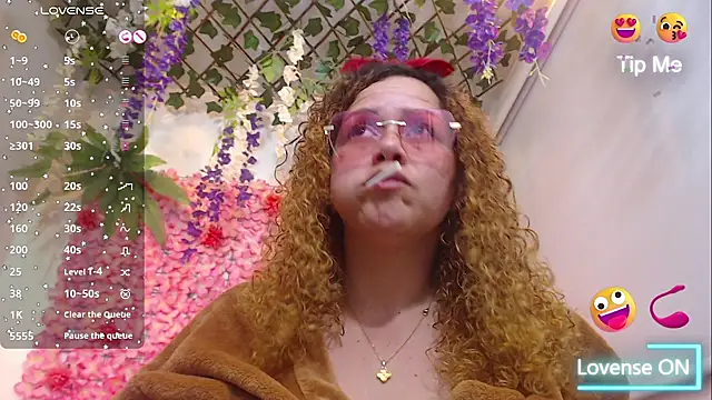 BLONDE SEXYHOT online show from 01-09-26, 12:39